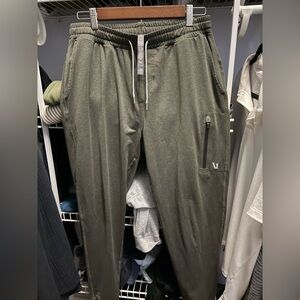 Vuori Sunday performance joggers